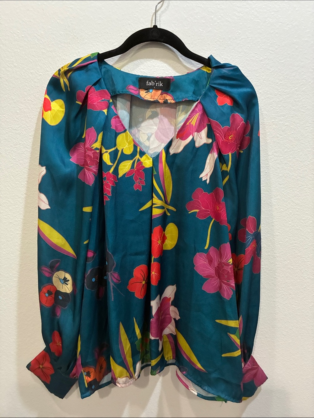 fab'rik Teal Floral V-Neck Long Sleeve Top